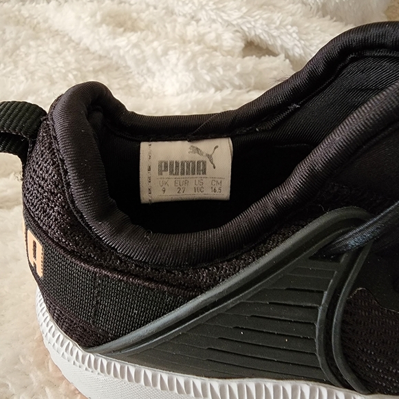 Shoes - Picture 9 of 9